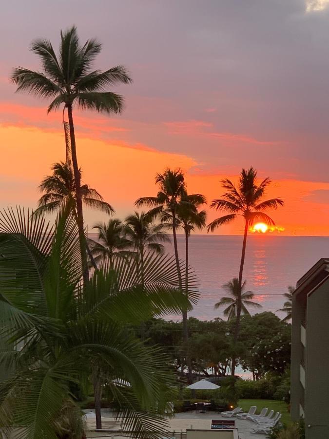 Kona Magic Ali'I - Top Floor Views, Pool, Beach, Sunsets 카일루아 코나 외부 사진